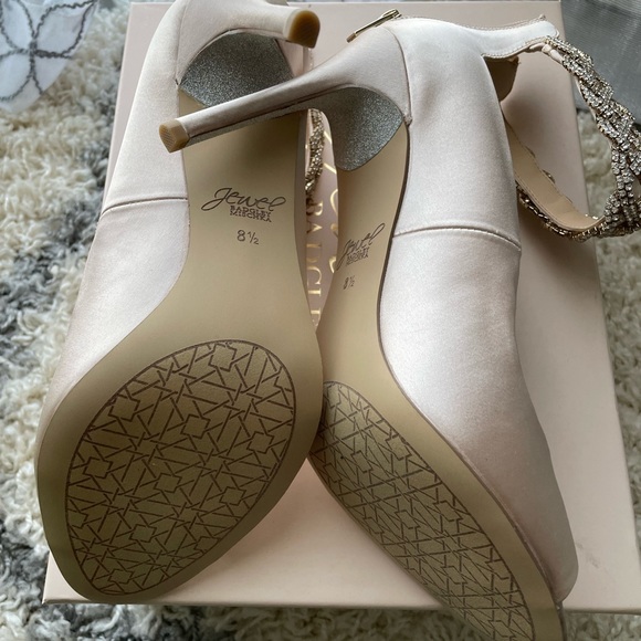 Beautiful Heels - Picture 3 of 5